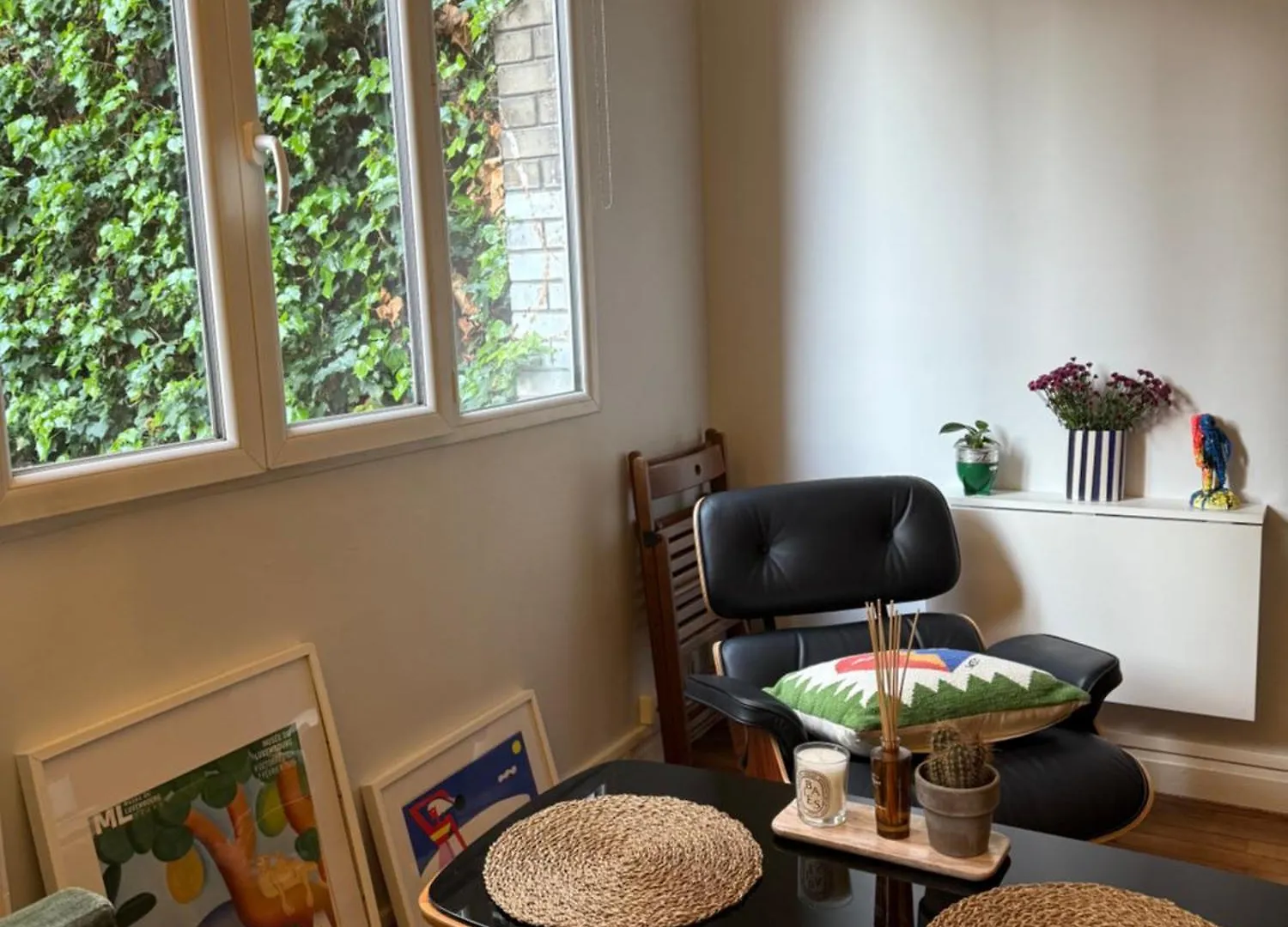 Appartement - Montmartre contacts